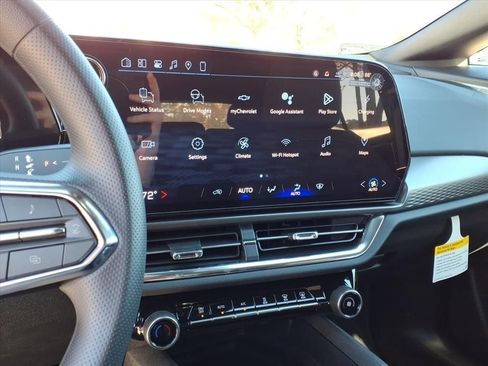 New 2026 Chevrolet Equinox EV LT FWD image 9