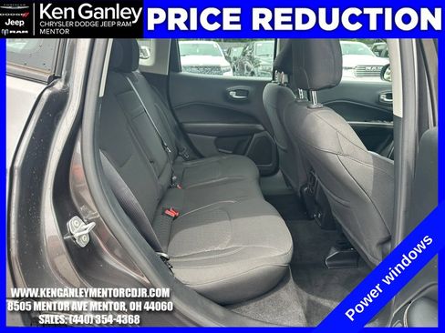 Used 2018 Jeep Compass Sport FWD image 23