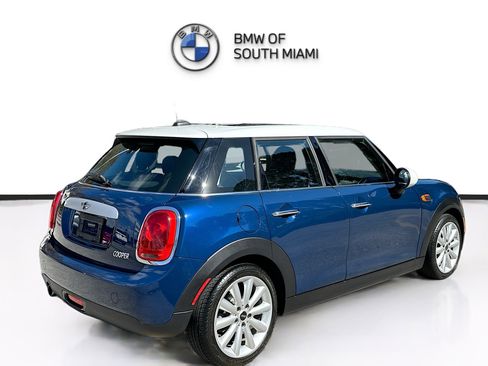 Used 2015 MINI Cooper 4-Door Hardtop image 7