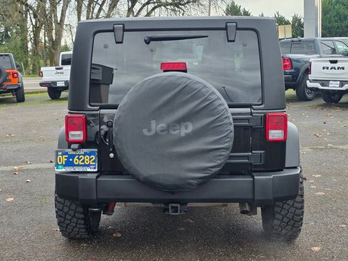 Used 2012 Jeep Wrangler Rubicon w/ Dual Top Group image 7