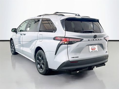 New 2026 Toyota Sienna XLE Woodland Edition image 6