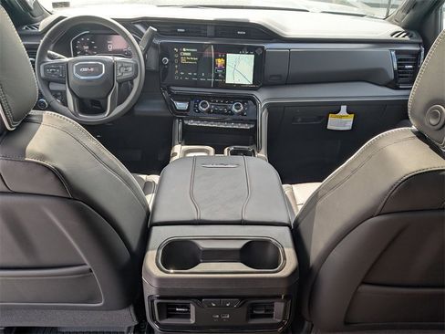 New 2025 GMC Sierra 2500 AT4X w/ AT4X AEV Edition image 10