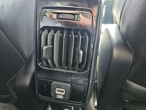 Used 2024 Jeep Compass Limited AWD/4WD image 46