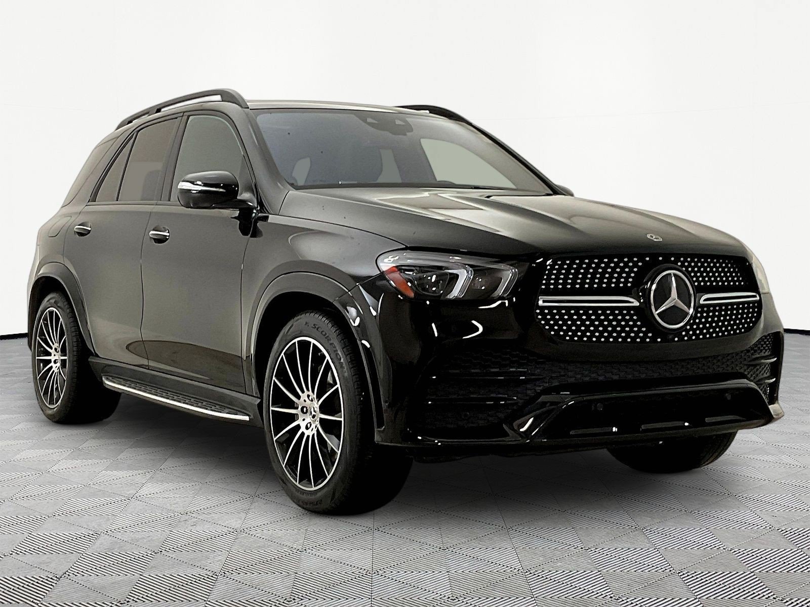 Certified 2023 Mercedes-Benz GLE 450 4MATIC image 3