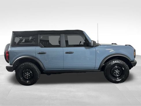 Used 2022 Ford Bronco Black Diamond image 11