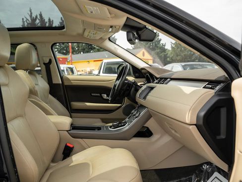 Used 2018 Land Rover Range Rover Evoque SE Premium AWD/4WD image 13