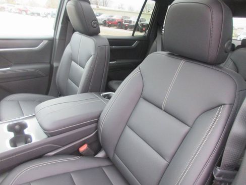 New 2026 GMC Acadia Elevation w/ Super Cruise Package FWD image 13