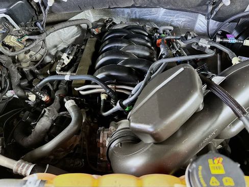 Used 2018 Ford F150 Lariat image 9