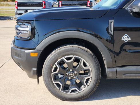 New 2025 Ford Bronco Sport Outer Banks image 9