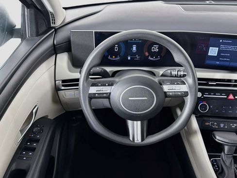 Used 2025 Hyundai Tucson SEL FWD image 18