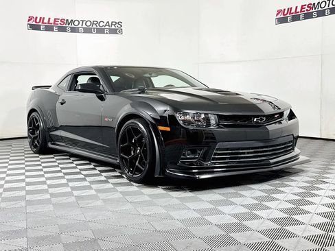 Used 2015 Chevrolet Camaro Z/28 RWD image 1