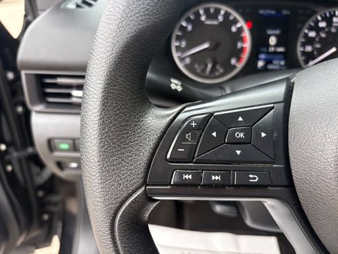 Used 2024 Nissan Sentra S FWD image 21