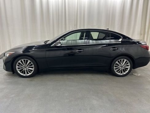 Used 2021 INFINITI Q50 Luxe AWD/4WD image 3