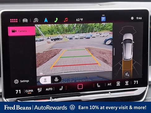 Certified 2025 Volkswagen Tiguan SE R-Line AWD/4WD image 19