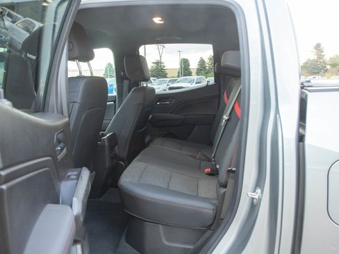 Used 2023 Chevrolet Colorado Z71 w/ Z71 Convenience Package 2 AWD/4WD image 19