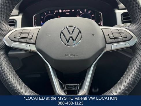 Certified 2023 Volkswagen Atlas Cross Sport SEL R-Line AWD/4WD image 38