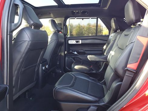 Used 2024 Ford Explorer ST w/ Equipment Group 401A image 24