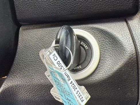 Used 2024 RAM 1500 Classic SLT image 17