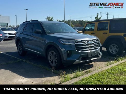 Used 2025 Ford Explorer Active w/ Active Comfort Package AWD/4WD image 1