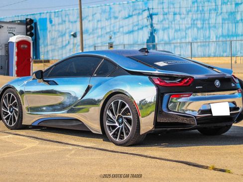 Used 2016 BMW i8 image 6