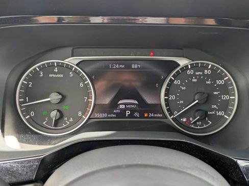 Used 2024 Nissan Pathfinder Rock Creek AWD/4WD image 15