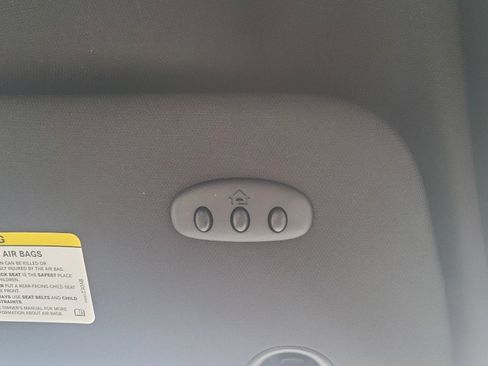 Used 2019 Dodge Grand Caravan SXT w/ Driver Convenience Group image 34