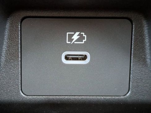 New 2025 Mitsubishi Outlander ES image 28