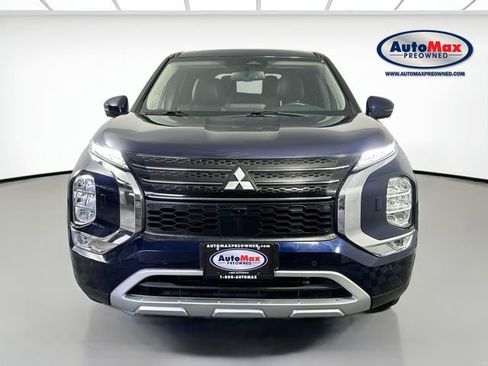 Used 2022 Mitsubishi Outlander SE AWD/4WD image 7