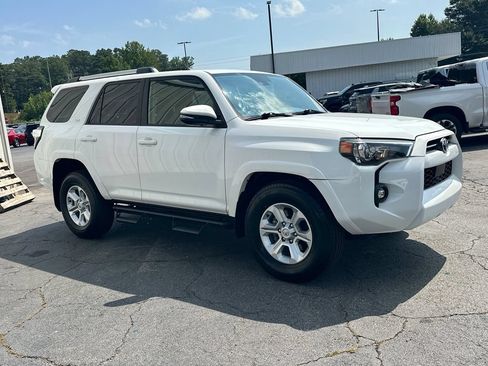 Used 2024 Toyota 4Runner SR5 Premium RWD image 4