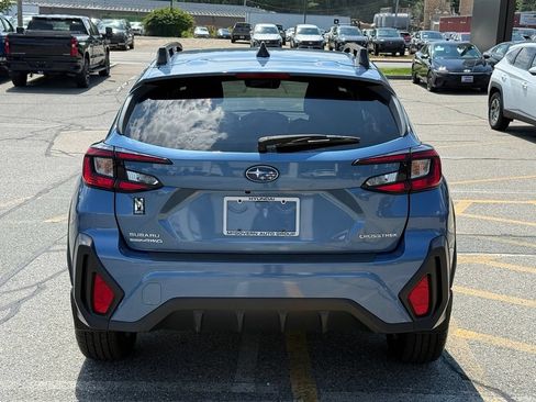 Used 2024 Subaru Crosstrek 2.0i Premium AWD/4WD image 5