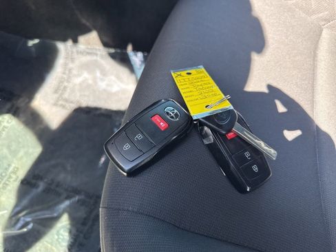 Used 2024 Toyota Tacoma SR RWD image 29