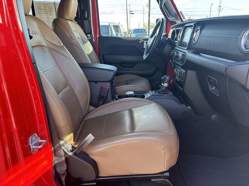 Used 2022 Jeep Wrangler Unlimited Sahara w/ LED Lighting Group image 15