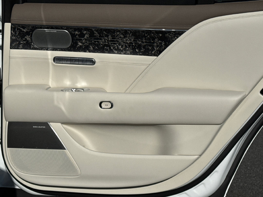 Used 2026 Genesis G90 3.5T AWD/4WD image 18