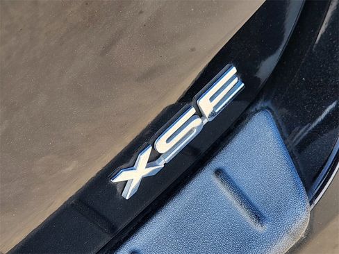 Used 2023 Toyota Highlander XSE image 12