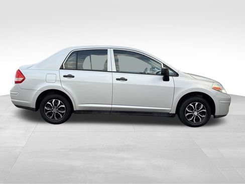 Used 2011 Nissan Versa Sedan image 7