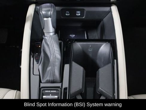 Used 2023 Honda Accord Touring image 13