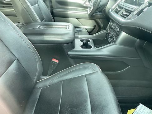 Used 2021 Chevrolet Suburban Premier w/ Premium Package AWD/4WD image 10