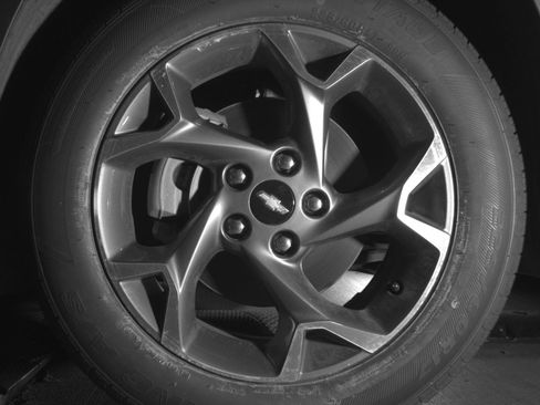 Used 2025 Chevrolet Trax LT w/ LT Convenience Package image 12