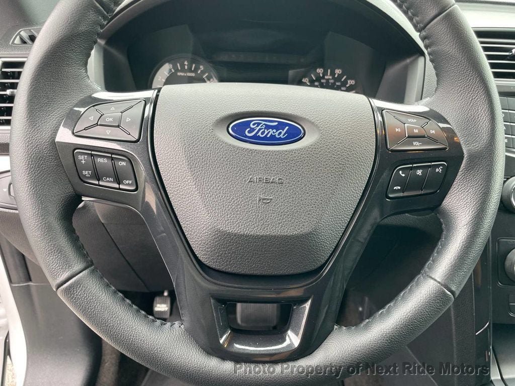 Used 2018 Ford Explorer XLT FWD image 20
