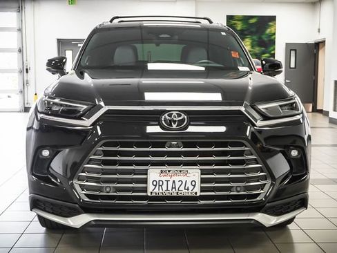 Used 2024 Toyota Grand Highlander AWD Hybrid image 4