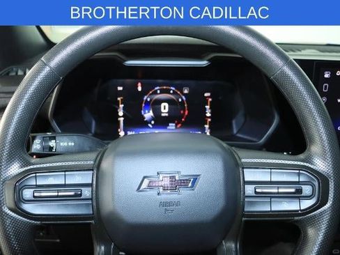 Used 2023 Chevrolet Colorado Trail Boss w/ Technology Package AWD/4WD image 18