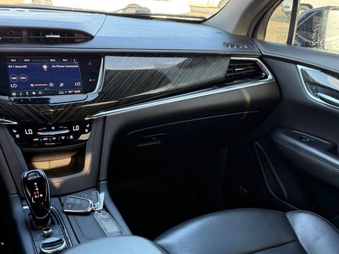 Used 2022 Cadillac XT6 Premium Luxury FWD image 15