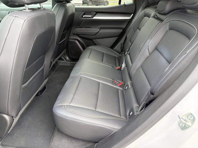 Used 2026 GMC Terrain Elevation w/ Elevation Premium Package FWD image 26