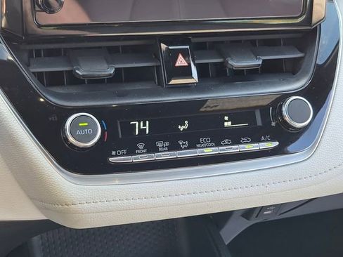 Used 2023 Toyota Corolla SE FWD image 24