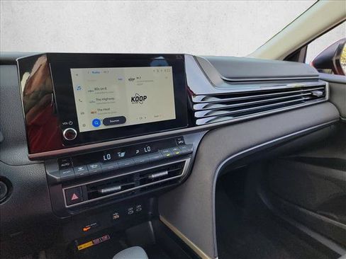 Used 2025 Toyota Camry LE FWD image 22
