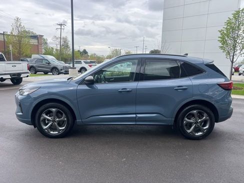 Used 2024 Ford Escape ST-Line w/ Tech Pack #1 AWD/4WD image 8