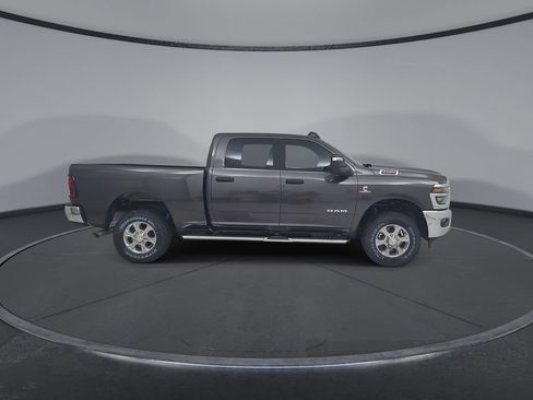 New 2026 RAM 2500 Big Horn AWD/4WD image 17