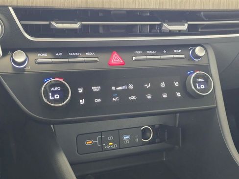 New 2026 Hyundai Sonata Limited FWD image 27