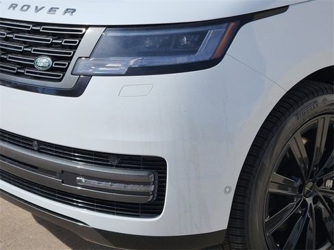 New 2026 Land Rover Range Rover SE image 5