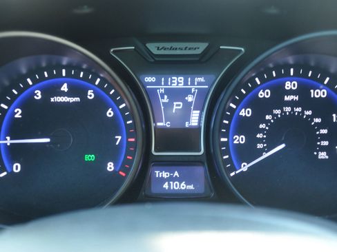 Used 2013 Hyundai Veloster Turbo image 30